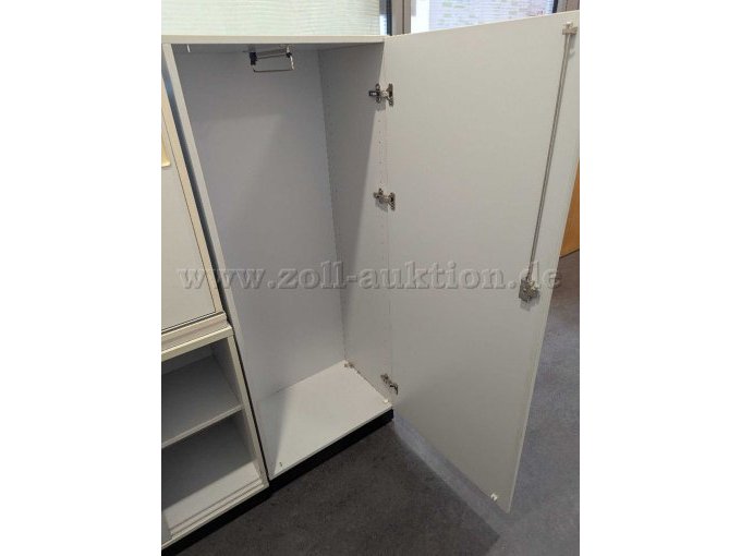Kleiderschrank