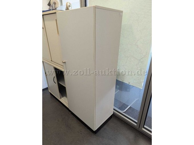 Kleiderschrank
