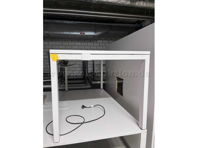 Tisch 6