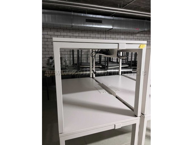 Tisch 2