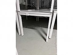 Tisch 1