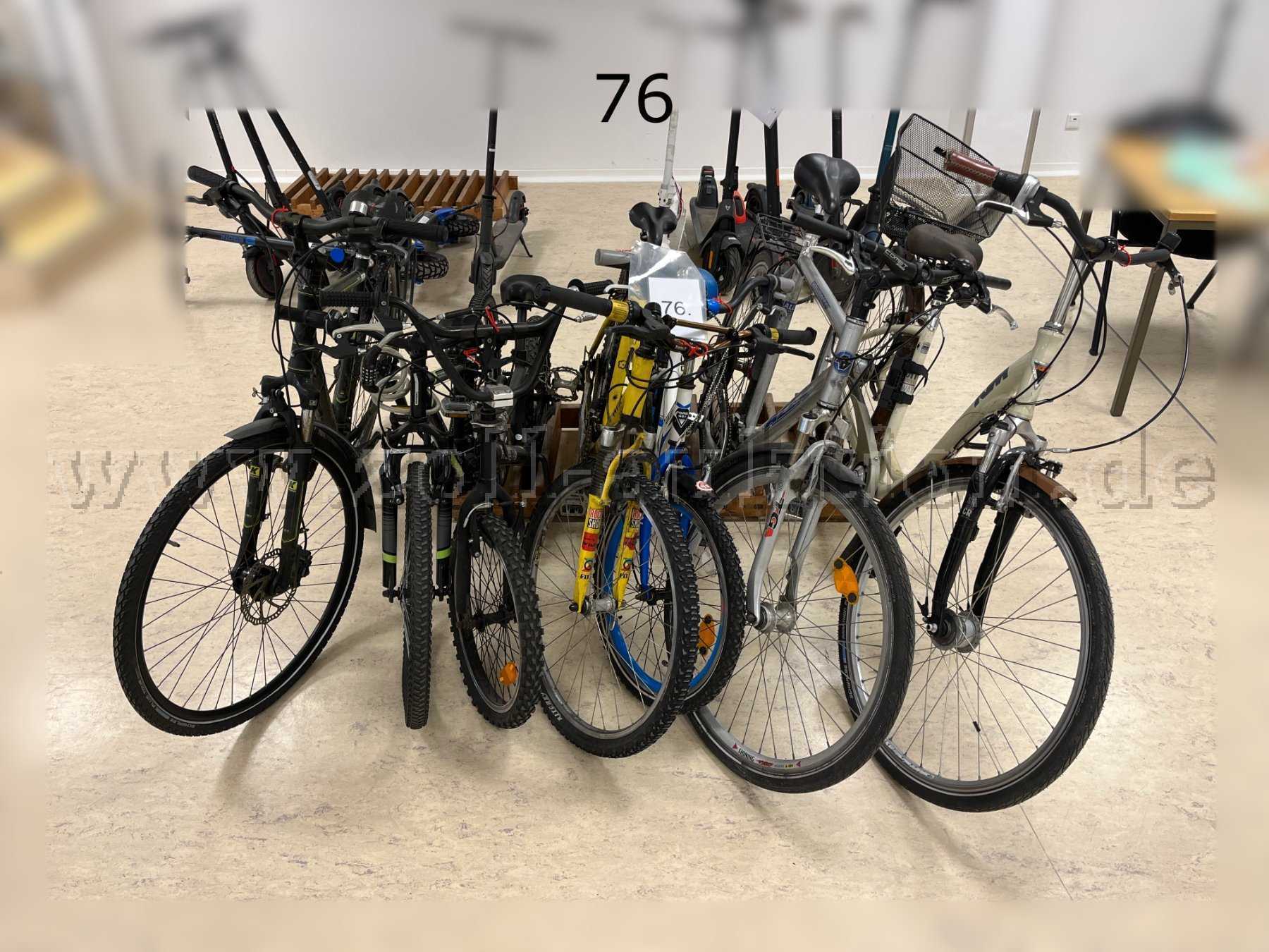 7 Bastler-Fahrräder und Ersatzteile-Spender, verschiedene Marken (siehe nächste sieben Fotos für die einzelne Bezeichnung)