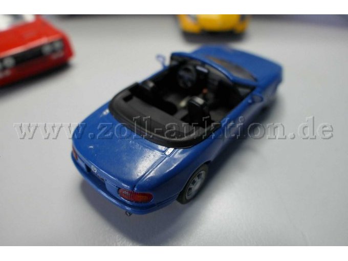1992 MAZDA MX-5 Ansicht von hinten