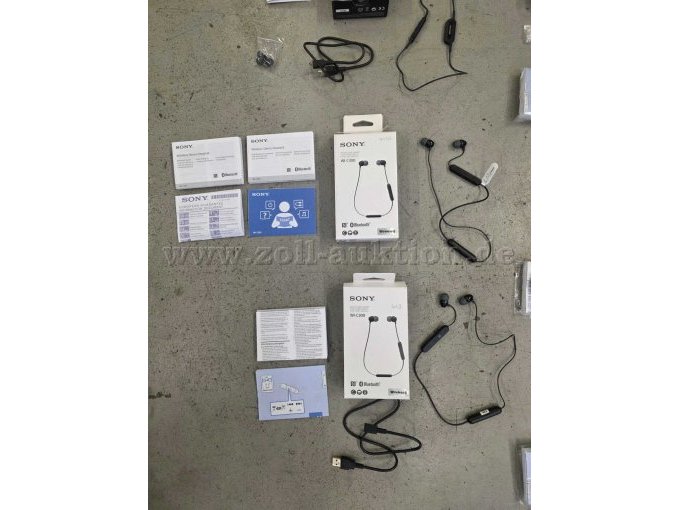 Set van 7 koptelefoons: 1 Sony WI-XB400, 4 Sony WI-C300 en 2 Panasonic RP-NJ310B – foto 3 – kavel bij Zoll-Auktion, Hamburg