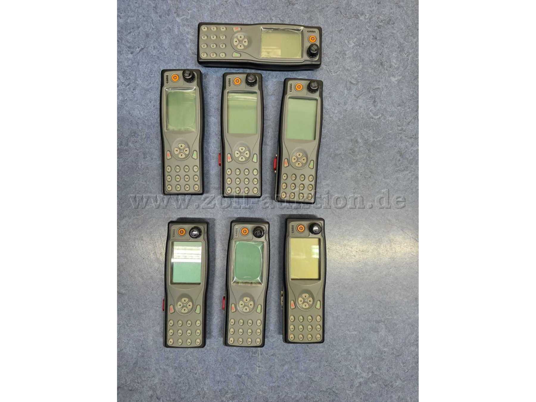 Gesamtansicht der Sepura Handbedienteile 300-00149