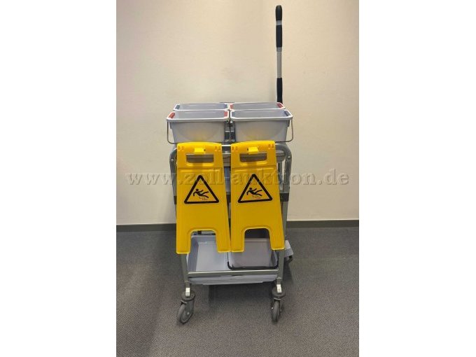 Putzwagen 2:

Ansicht 2 von 3

Warnschilder