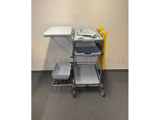 Putzwagen 7:

Ansicht 1 von 1

Frontansicht