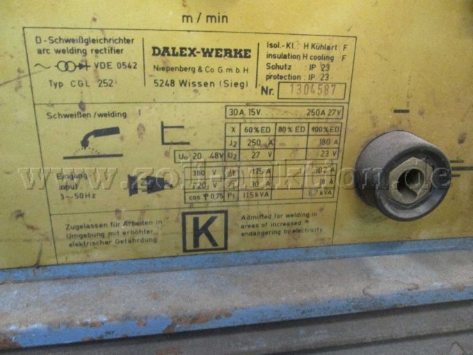 Schweißgerät Dalex. -Gerät ohne Zubehör

-Gerät wurde nicht getestet. Es können bei allen Geräten keine Fehler oder defekte ausgeschlossen werde!!!