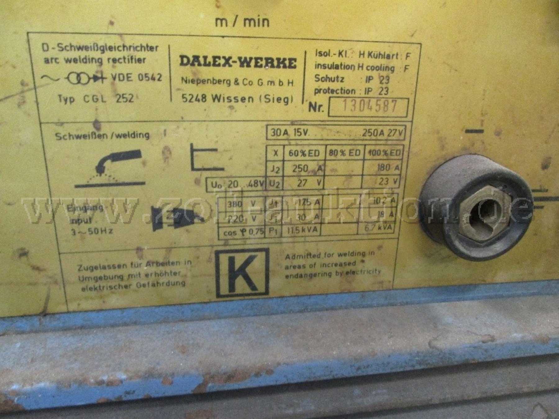Schweißgerät Dalex. -Gerät ohne Zubehör

-Gerät wurde nicht getestet. Es können bei allen Geräten keine Fehler oder defekte ausgeschlossen werde!!!