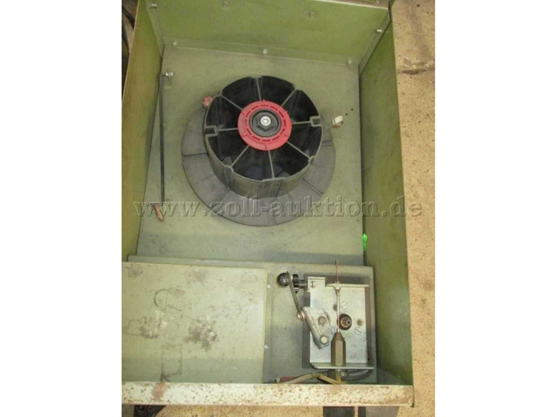 Schweißgerät Oerlikon. Alle Geräte ohne Zubehör

-Zwei Geräte ohne Drahtförderrollen

-Ein Gerät mit Drahtförderrolle welches getestet wurde (Lichtbogen zündet und Draht wird gefördert)