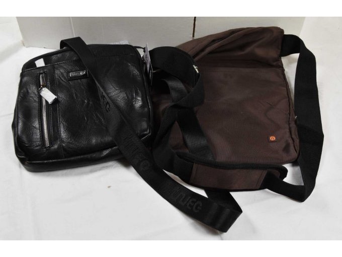 1 braune Tasche „travelhouse“ & 1 
schwarze Herrenhandtasche „trueg“