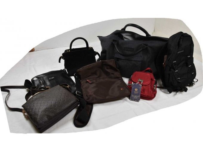 7 verschiedene Taschen unterschiedlicher Marken