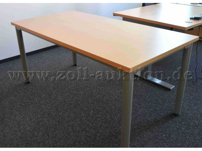 Schreibtisch (Bildschirm- und Ablagetisch)