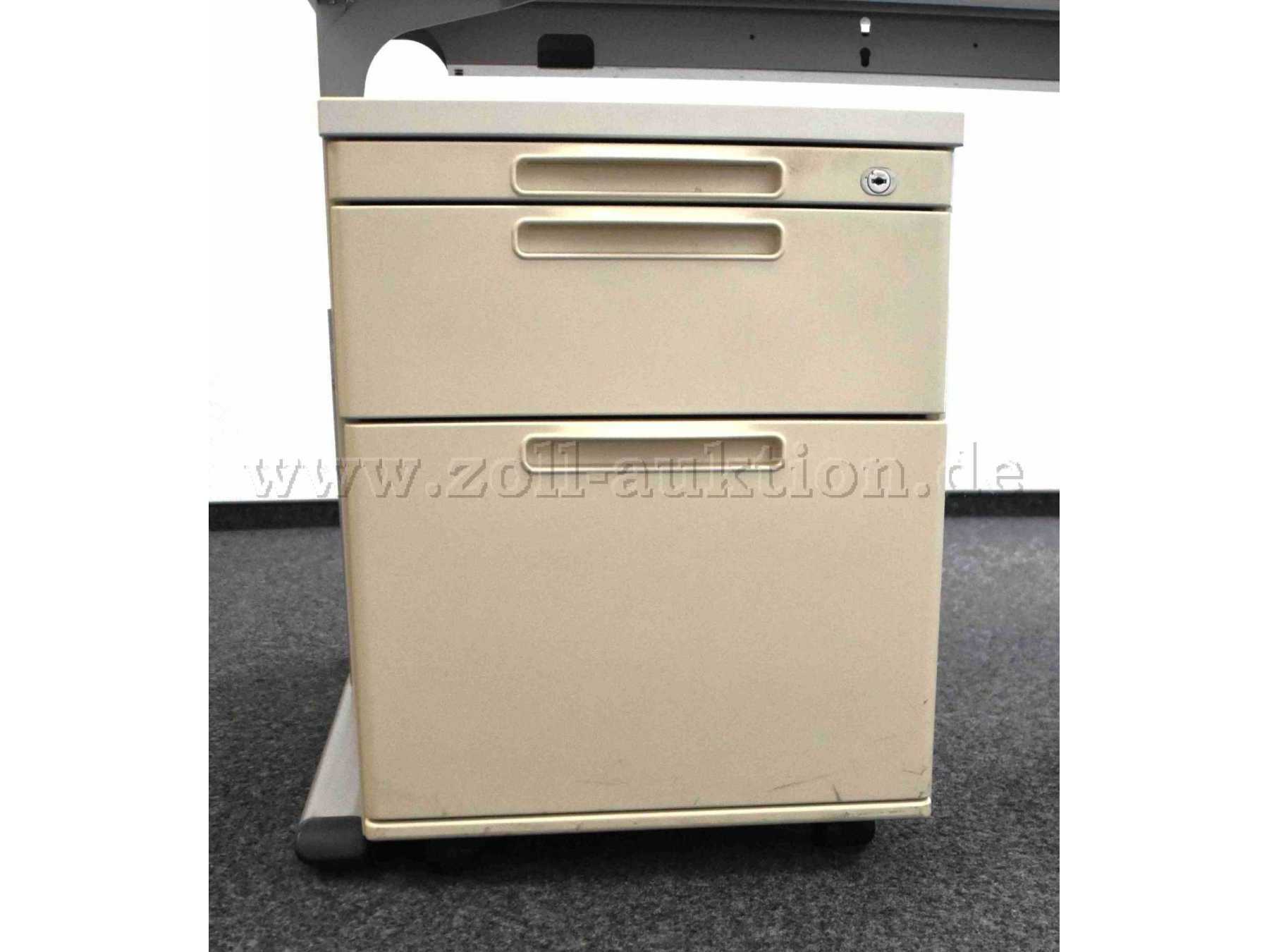 Container mit Hängerahmen