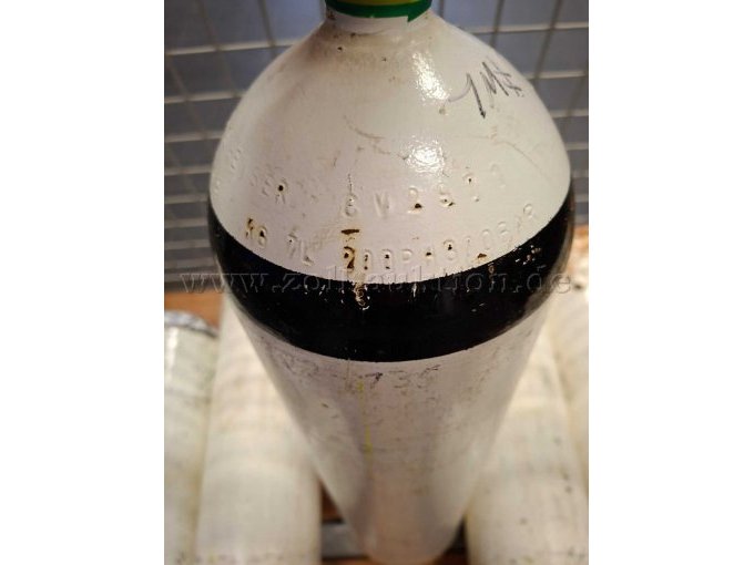 8 Atemluftflaschen Tauchflaschen 7 Liter 200 Bar Feuerwehr – foto 2 – kavel bij Zoll-Auktion, Lehrte