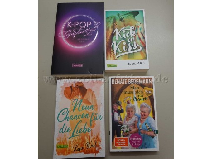 Konvolut aus 8 Büchern, Romane,
hier: Teilansicht von 4 Büchern