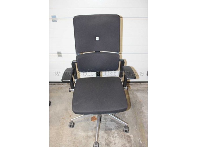 8 draaistoelen van Steelcase, model Please, tweedehands – foto 13 – kavel bij Zoll-Auktion, Berlin