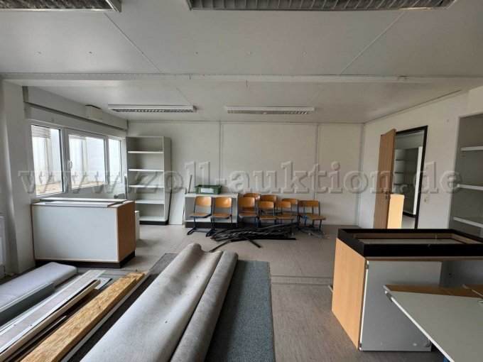 Innenansicht Fünferraum Container