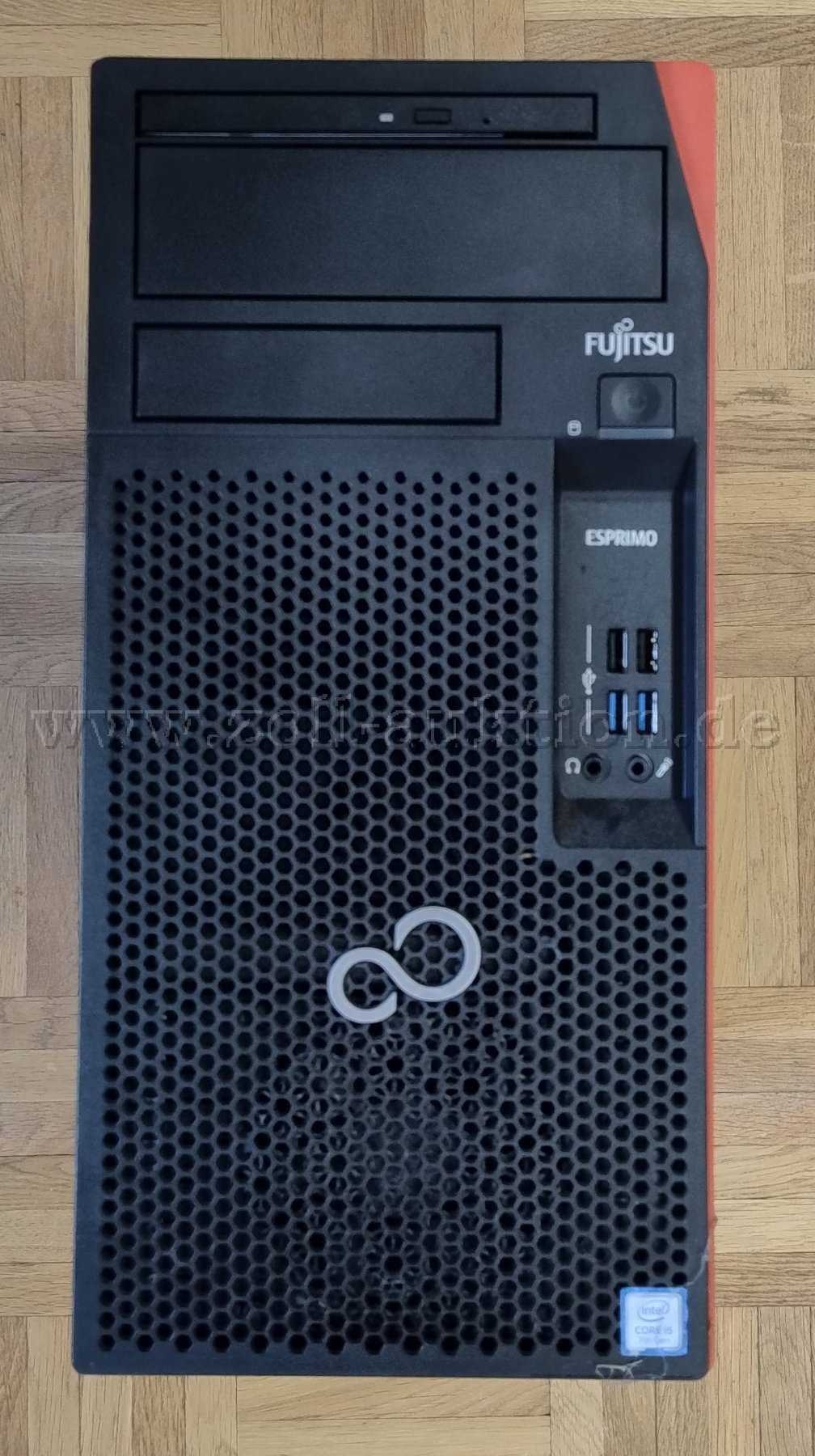 Zoll-Auktion - 8 Fujitsu ESPRIMO ESPRIMO P557, 8GB RAM, OHNE Festplatte ...