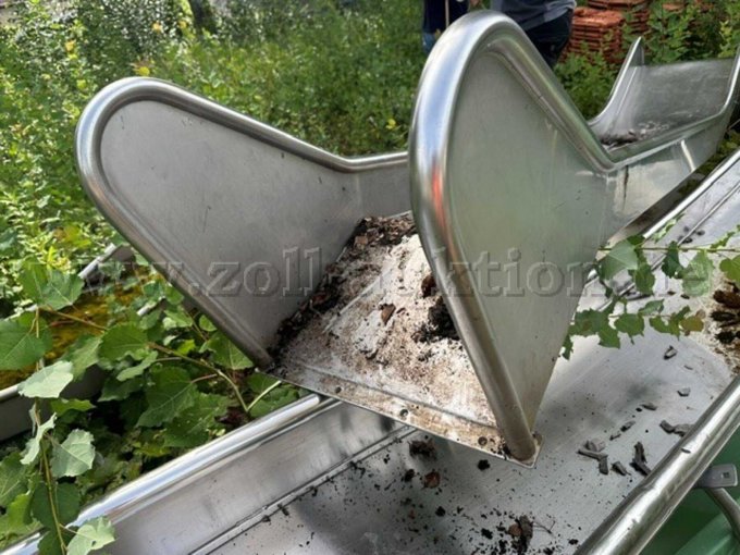 8 speeltoestellen: 3 roestvrijstalen glijbanen, 3 wipwappen en 2 wipinrichtingen – foto 7 – kavel bij Zoll-Auktion, Baierbrunn