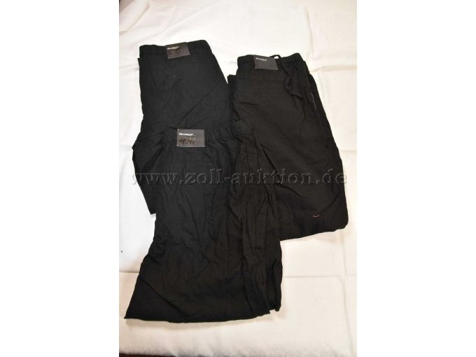 3 schwarze Leinenhosen