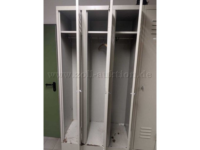 Gesamtansicht Einzelspind offen