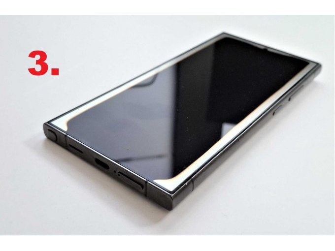 3. Samsung Galaxy S24 Ultra, Display