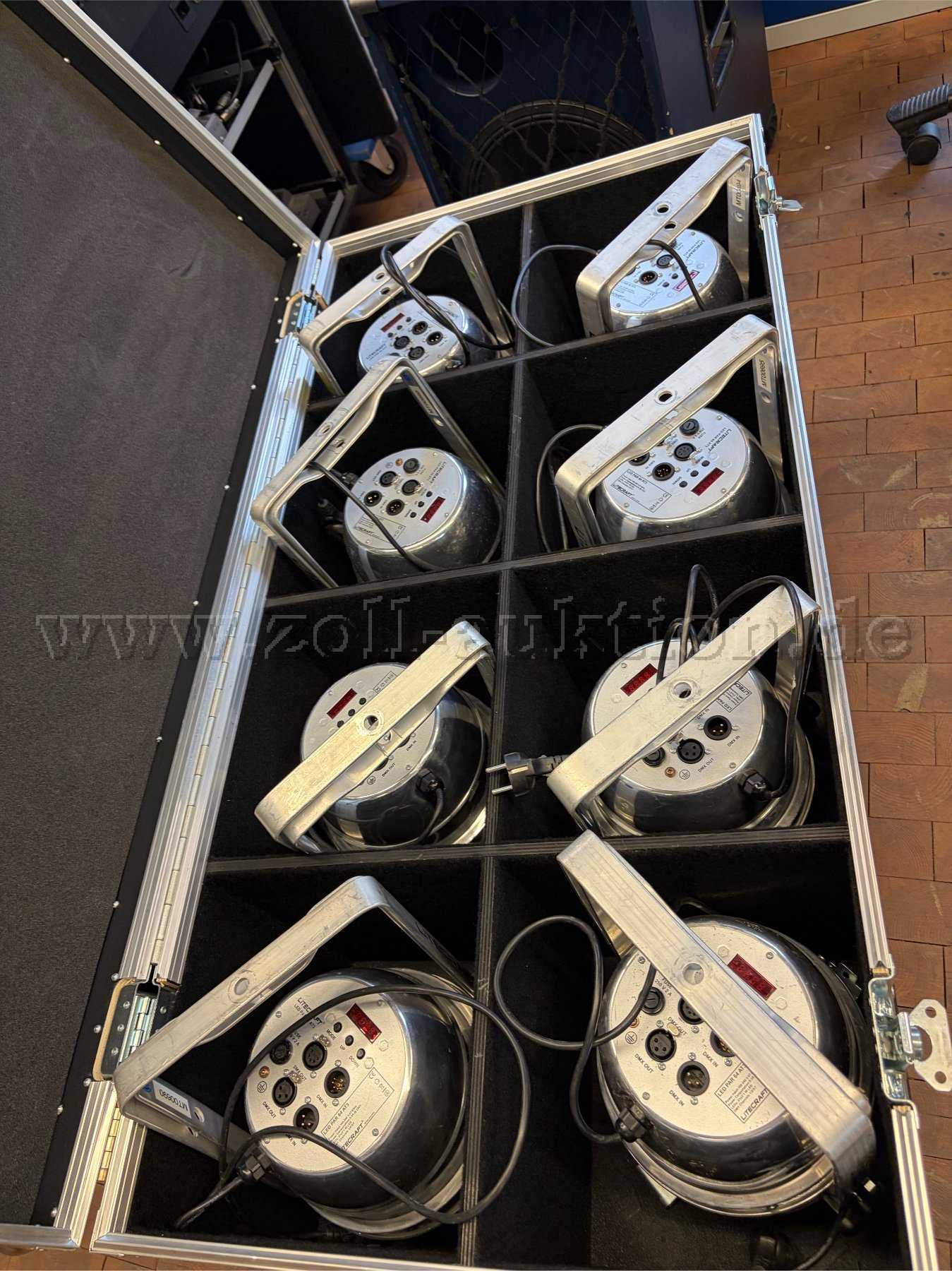 8 LED PAR 64 AT3 Litecraft reflektorů s kufrem