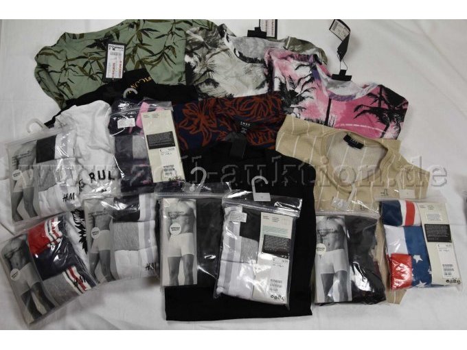 8 T-Shirts verschiedene Hersteller Gr. L und 8 Packungen Boxershirts Gr. L