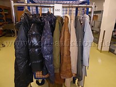 Konvolut 8 Damen Winterjacken