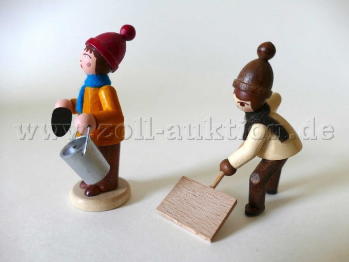 Seitenansicht 2 Figuren