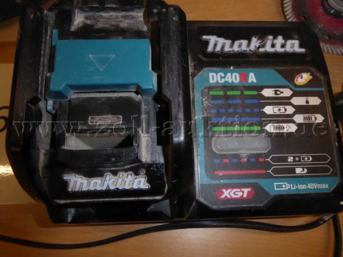 Ladestation mit Akku