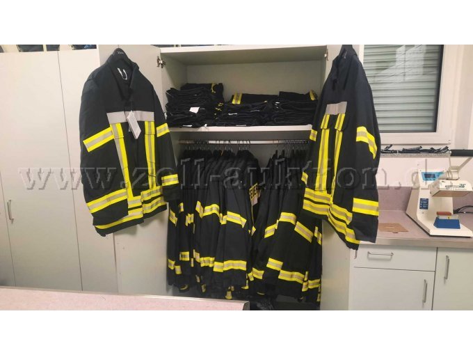 99 Teile Feuerwehrkleidung (Hosen & Jacken) Firma Watex Typ Perception – kavel bij Zoll-Auktion, Petersberg
