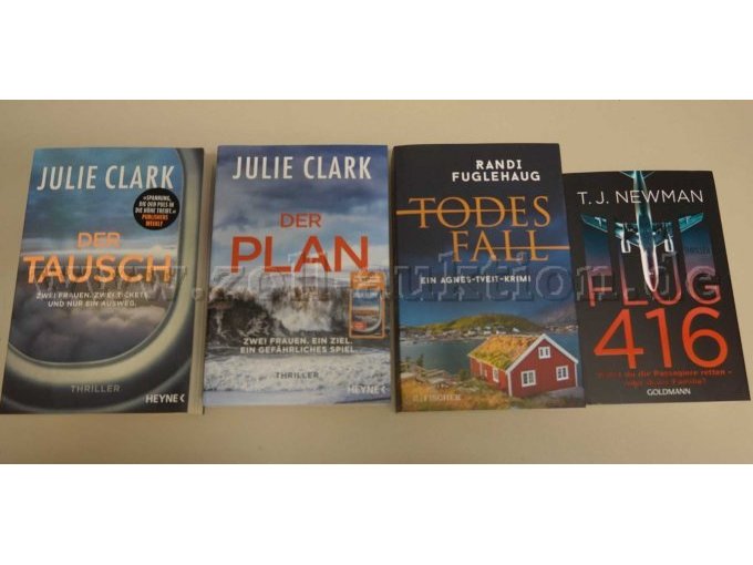 Bücherkonvolut
Teilansicht von 4 Büchern