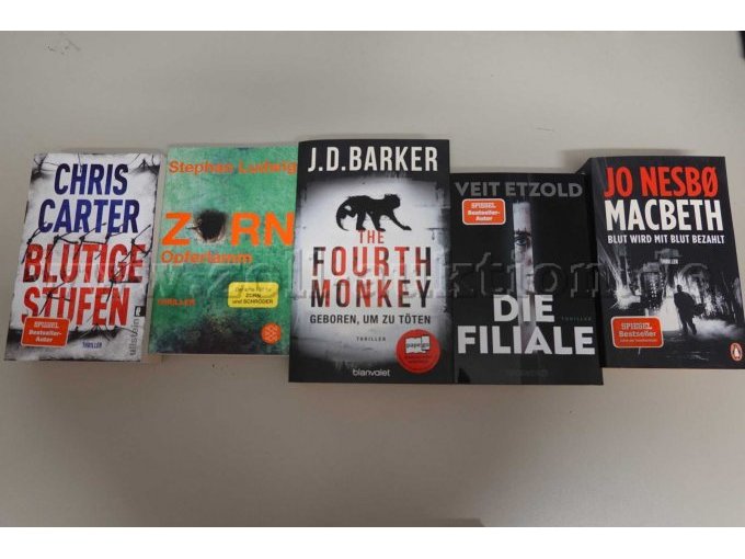 Bücherkonvolut
Teilansicht von 5 Büchern