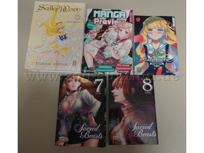 Teilansicht 5 Bücher