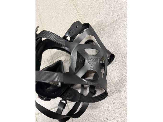 Bebänderung Atemschutzmaske