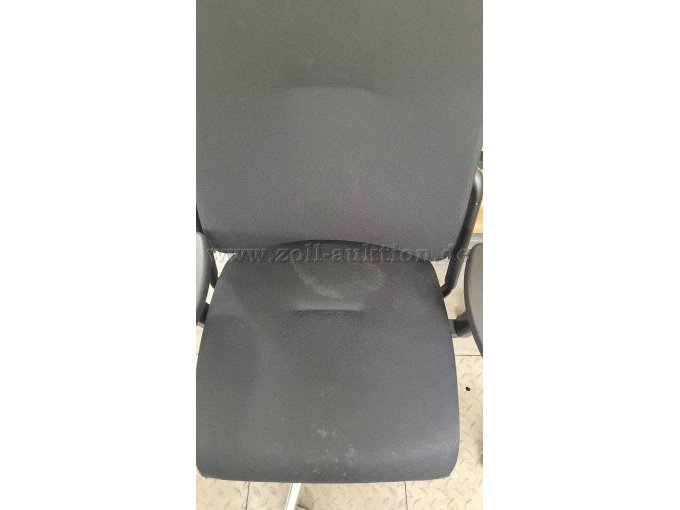 HAG-Bürodrehstuhl, stark verschmutzte Sitzfläche