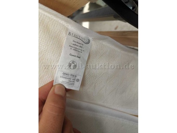 Prüfung nach OEKO Tex (Bild eines gebrauchten Bettes)