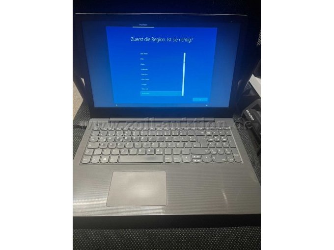 Laptop Front - Win 10