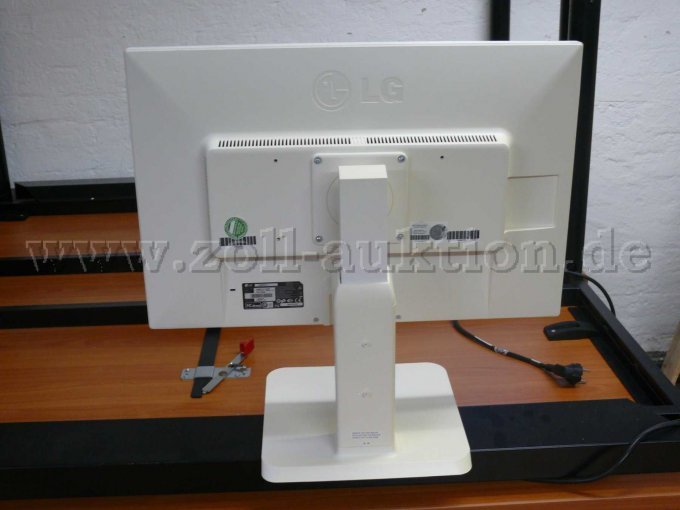 9 beeldschermen van HP, Fujitsu en LG, diverse modellen, allemaal 24 inch – foto 10 – kavel bij Zoll-Auktion, Erfurt
