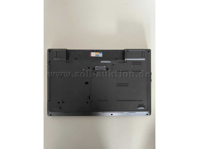 Ansicht von Unten ohne Akku