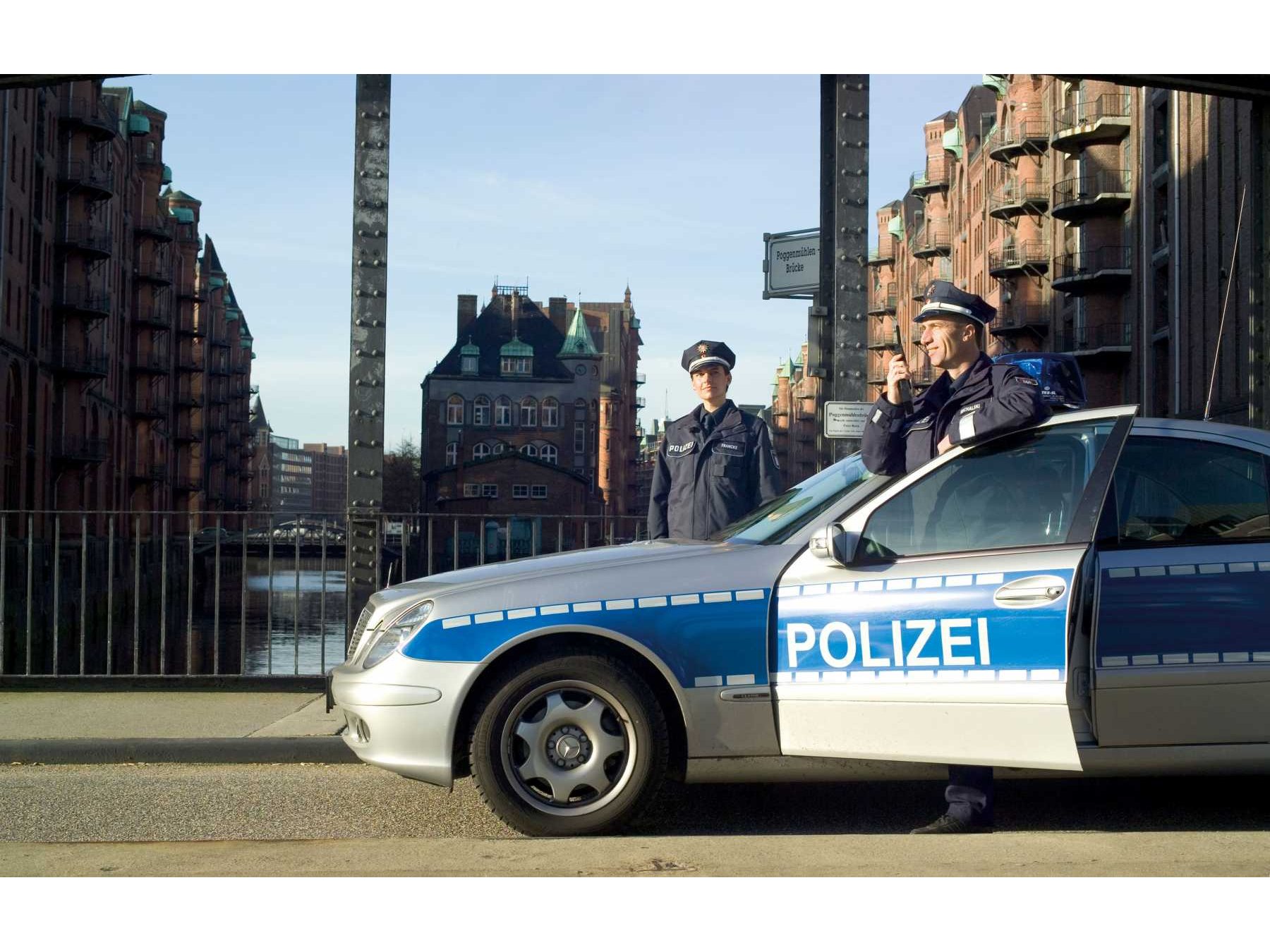 Bild des Anbieters: Polizei Hamburg, Landespolizeiverwaltung 2